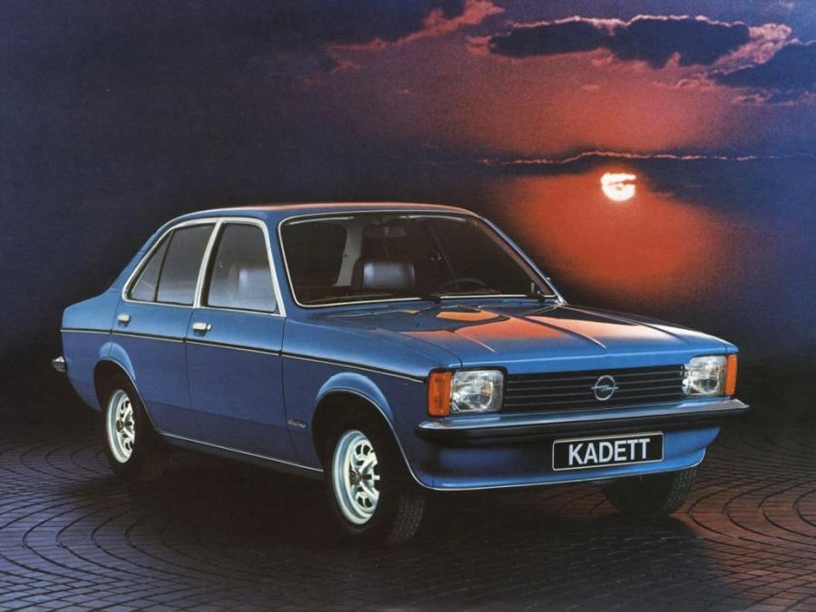  Opel Kadett 4-Door Sedan 1977 года  (фото 2 из 5)